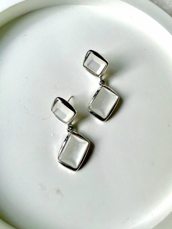 Cuddle Studs - C0052